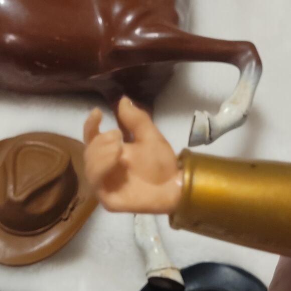 60s Louis Marx Geronimo, Sir Gordon Knight,Odin Viking Figures & Accessories Lot - Picture 10 of 16